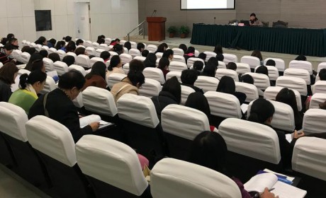 首开育婴员培训班，报名人数超额四倍，上海托育服务人员专业培训今年覆盖四千人